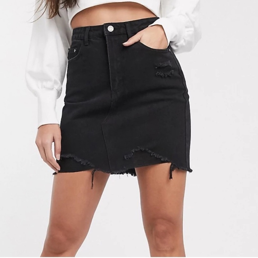 Missguided  Petite Super Distressed Denim Mini Skirt in size 6 P.  NWT